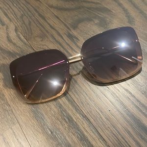 mirrored glasses